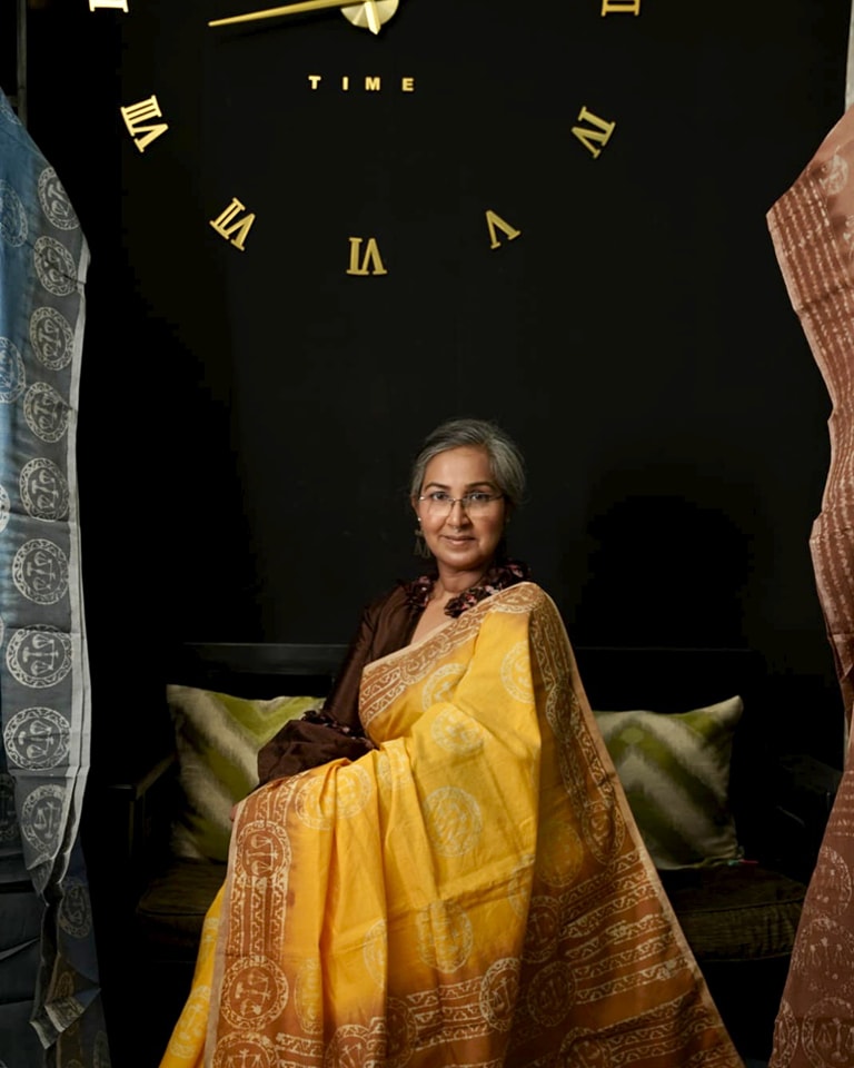 Aureate Scales Saree (Gold & Ivory)